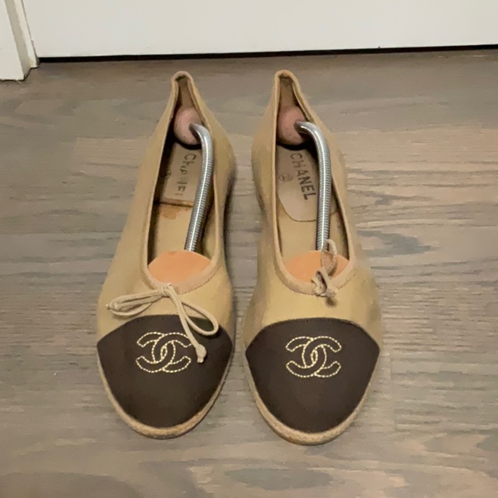 Chanel canvas capped toe interlocking CC logo ballet flats brown size 40